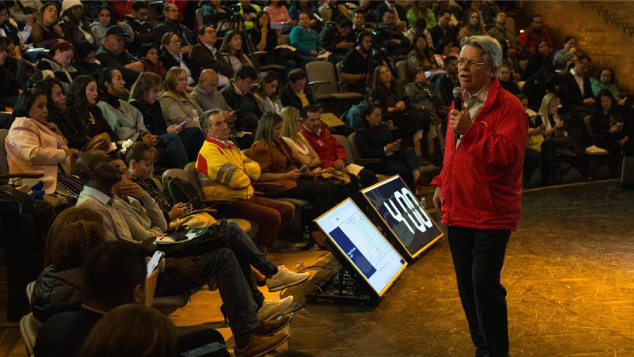 Leonidas Narváez, gerente EMB