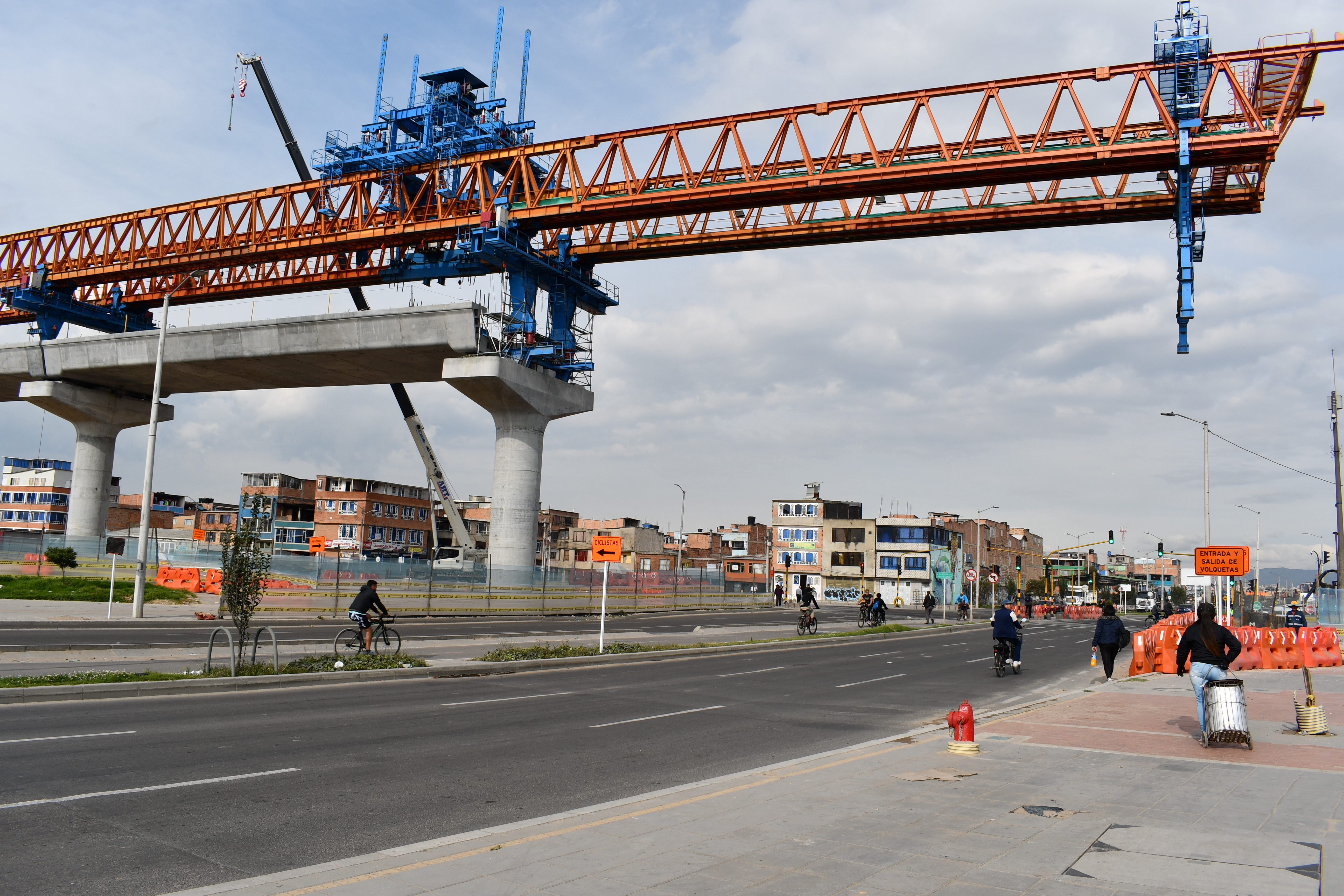 Viga Lanzadora, av. Villavicencio con av. Guayacanes