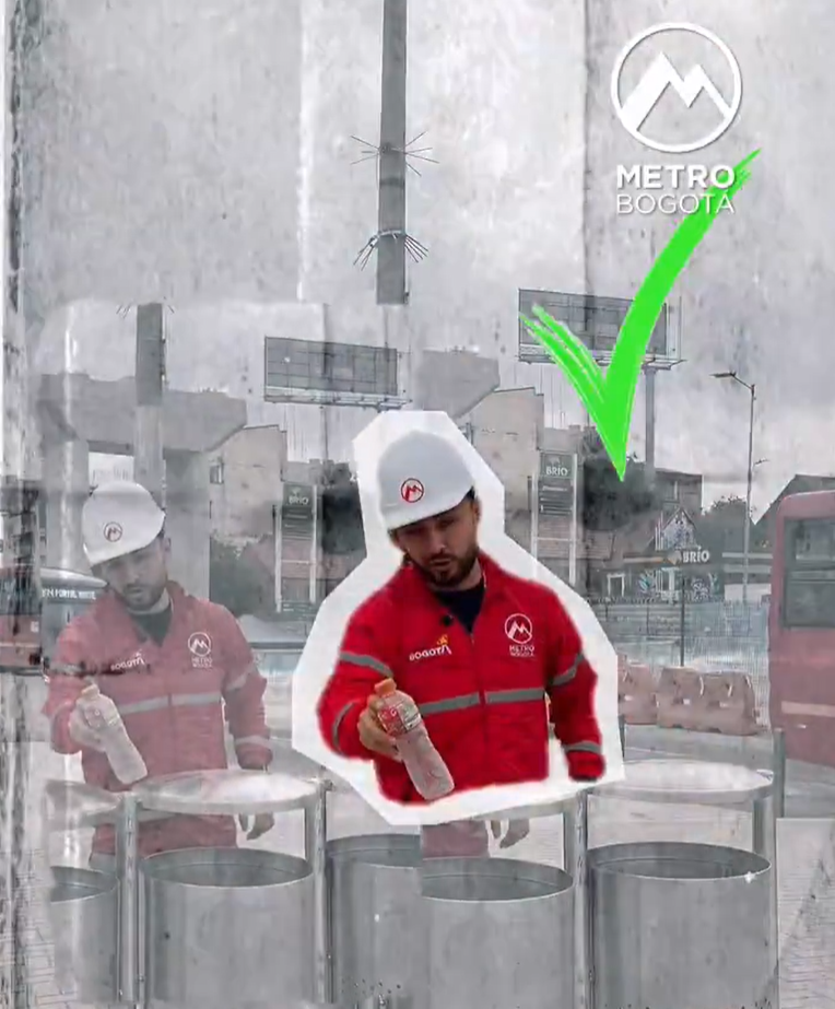 las cestas del espacio p&uacute;blico son para la basura de los peatones