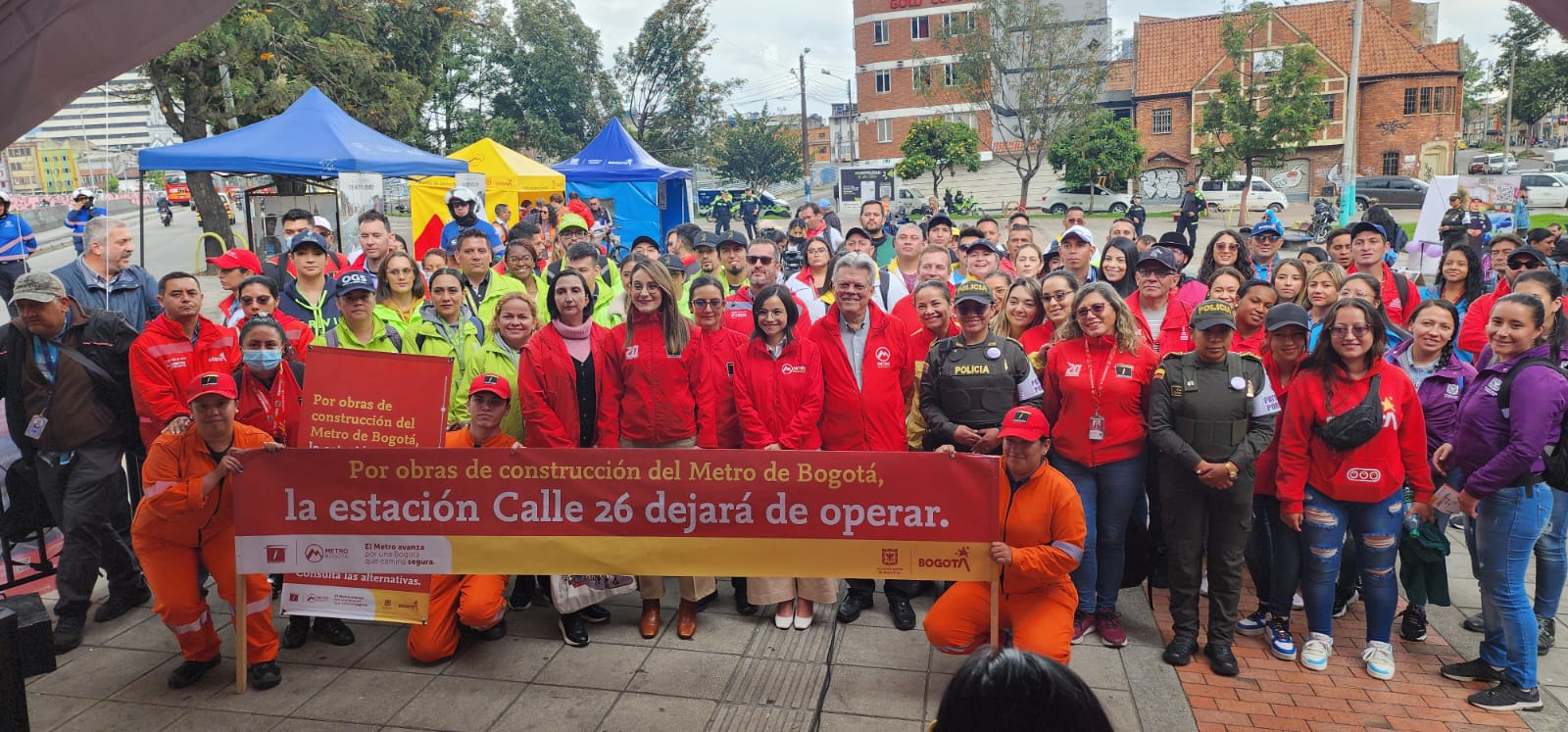 Foto de los servidores de las diferentes entidades que asistieron al evento